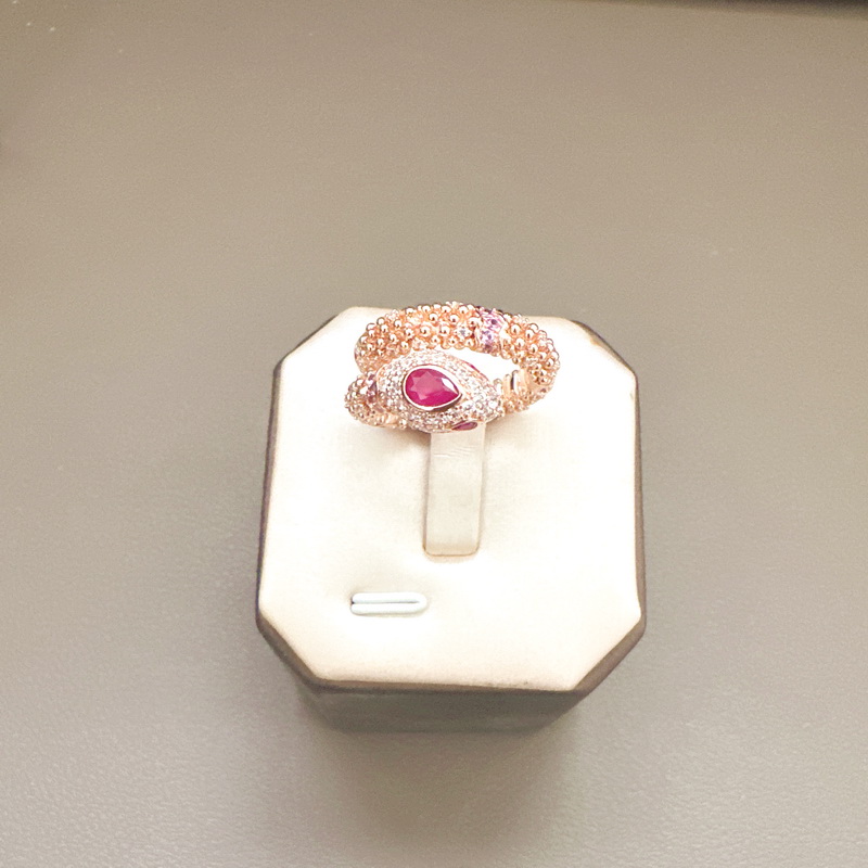 Tasarımcı Koleksiyonu Kolye Bi - Vintage Collectible Jewelry incelemesi ve fiyatı