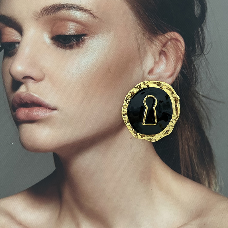 Abartılı Siyah Emaye Alaşım Yu - Vintage Collectible Jewelry incelemesi ve fiyatı